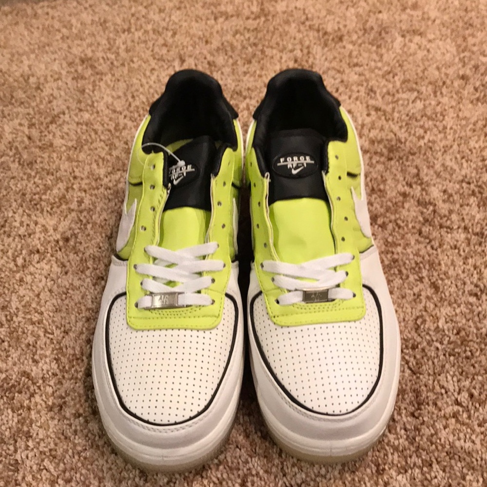 Nike Air Force Talaria